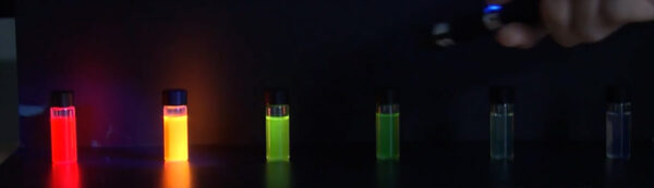 La tecnologia Quantum utilizza sostanze che colpite dalla luce generano colori con massima saturazione